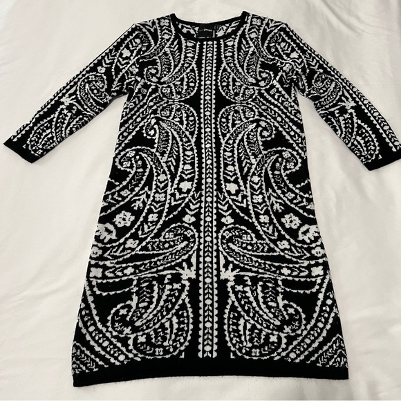 ASOS Petite Black/White Paisley Sweater Dress - Picture 1 of 3